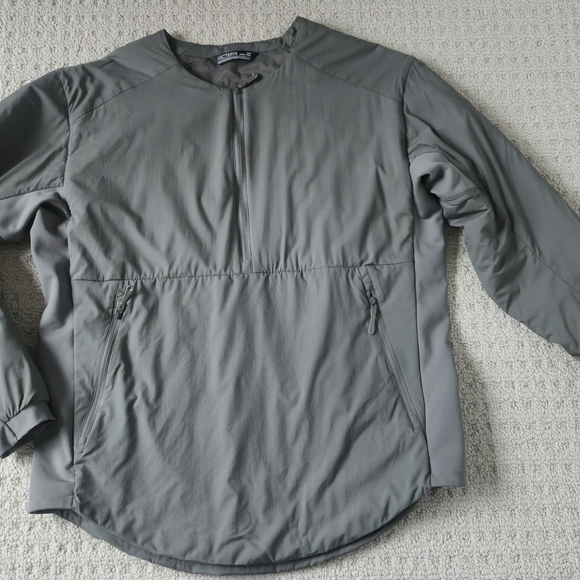 Arc'teryx Jackets & Blazers - Arc'teryx Atom Crew Neck Pullover